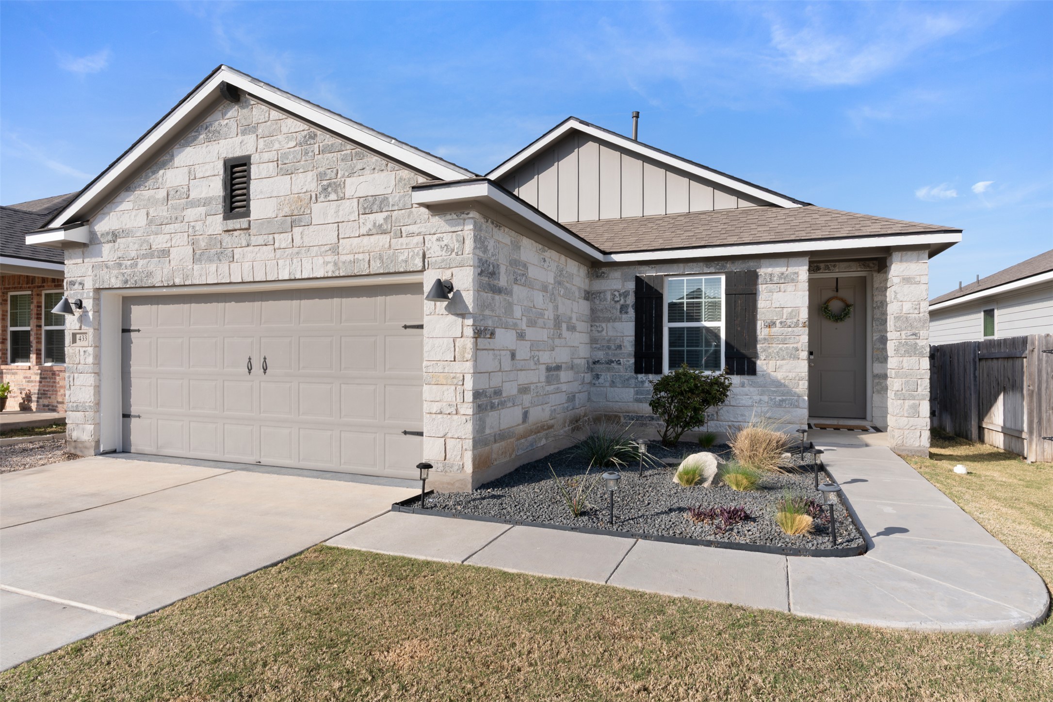 433 Gaida Loop Georgetown, TX 78628 - Photo 7 of 37