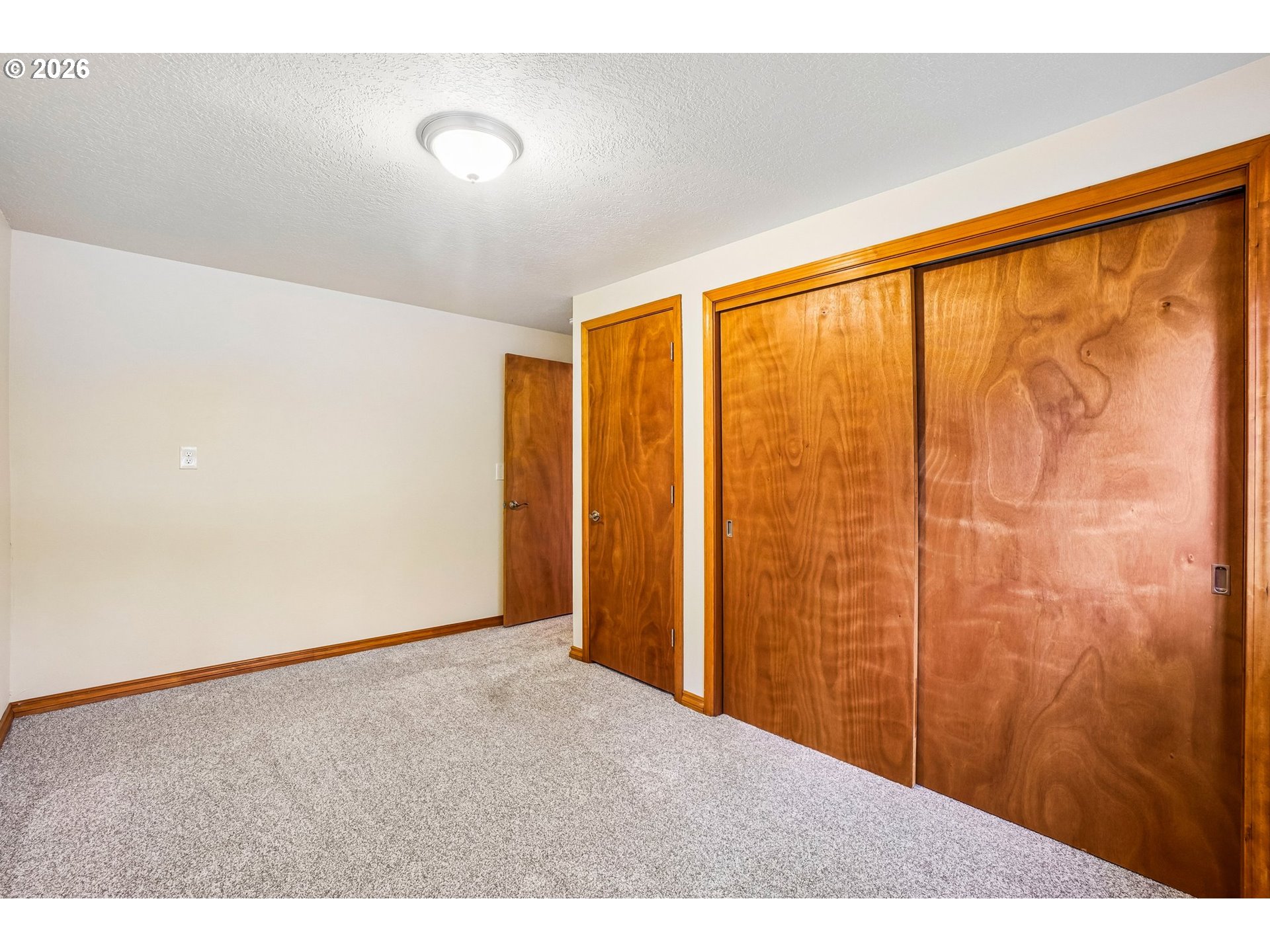 13825 Southwest Hart Road Beaverton, OR 97008 - Photo 25 of 36