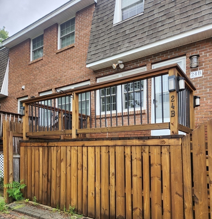 24 B Rockingham Street, Unit 14 Lowell, MA 01852 - Photo 2 of 28 Gallery Image 2