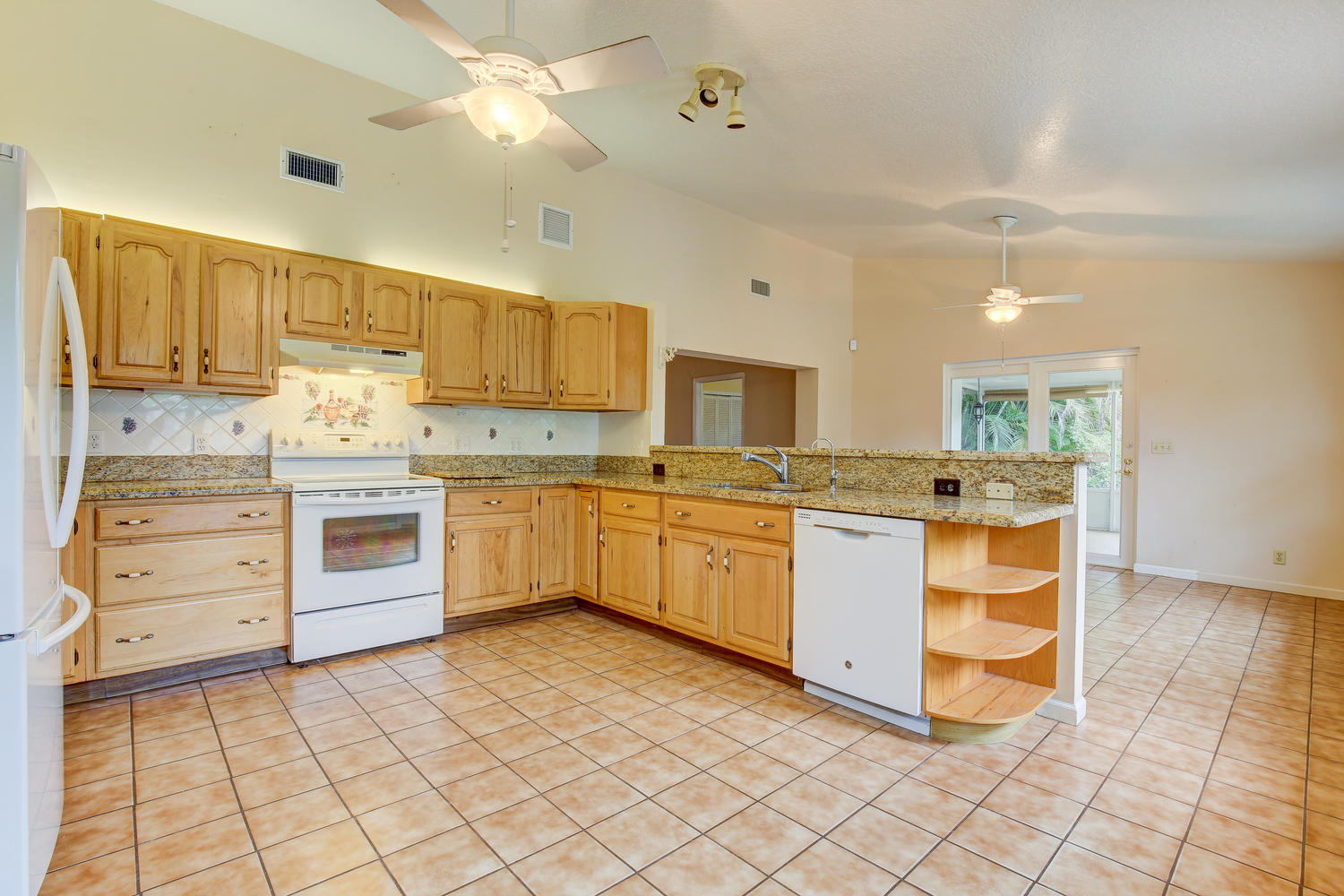 5155 Colbright Road Lake Worth, FL 33467 - Photo 13 of 24 5155 Colbright Rd Lake Worth-large-007-8