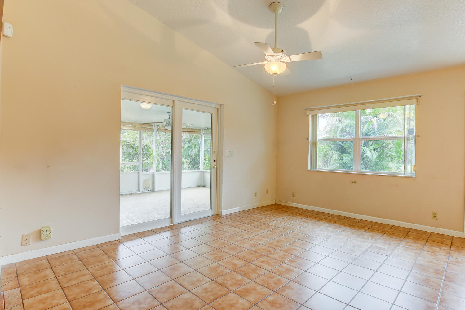 5155 Colbright Road Lake Worth, FL 33467 - Photo 16 of 24 5155 Colbright Rd Lake Worth-large-006-4