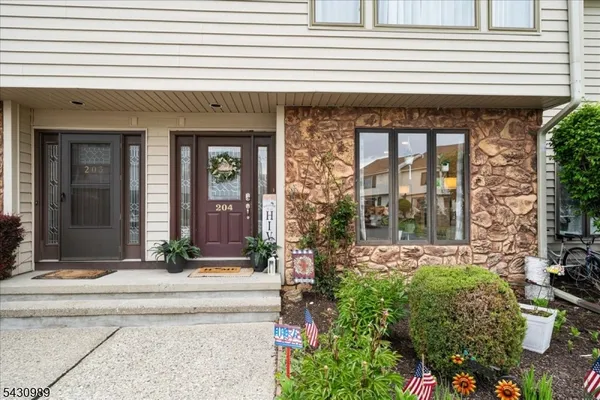 $2,200 | 204 Dakota Drive, Lafayette, NJ 07848