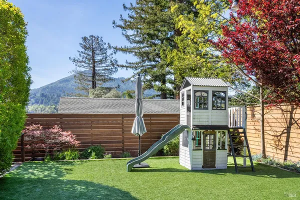 $2,995,000 | 11 Ash Avenue, Kentfield, CA 94904
