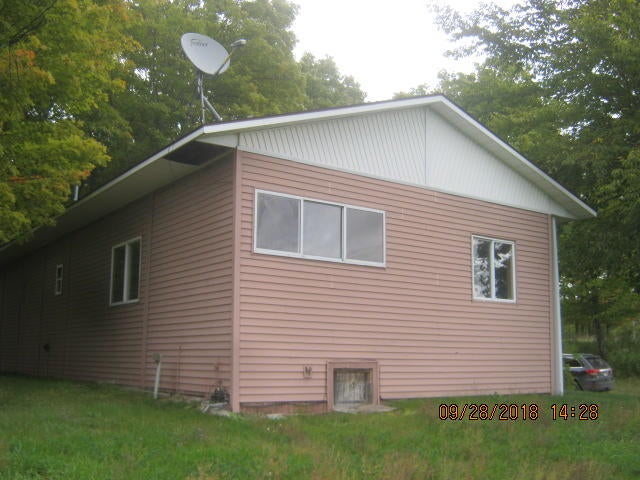450 West Kneeland Road Mio, MI 48647 - Photo 4 of 11 Gallery Image 4