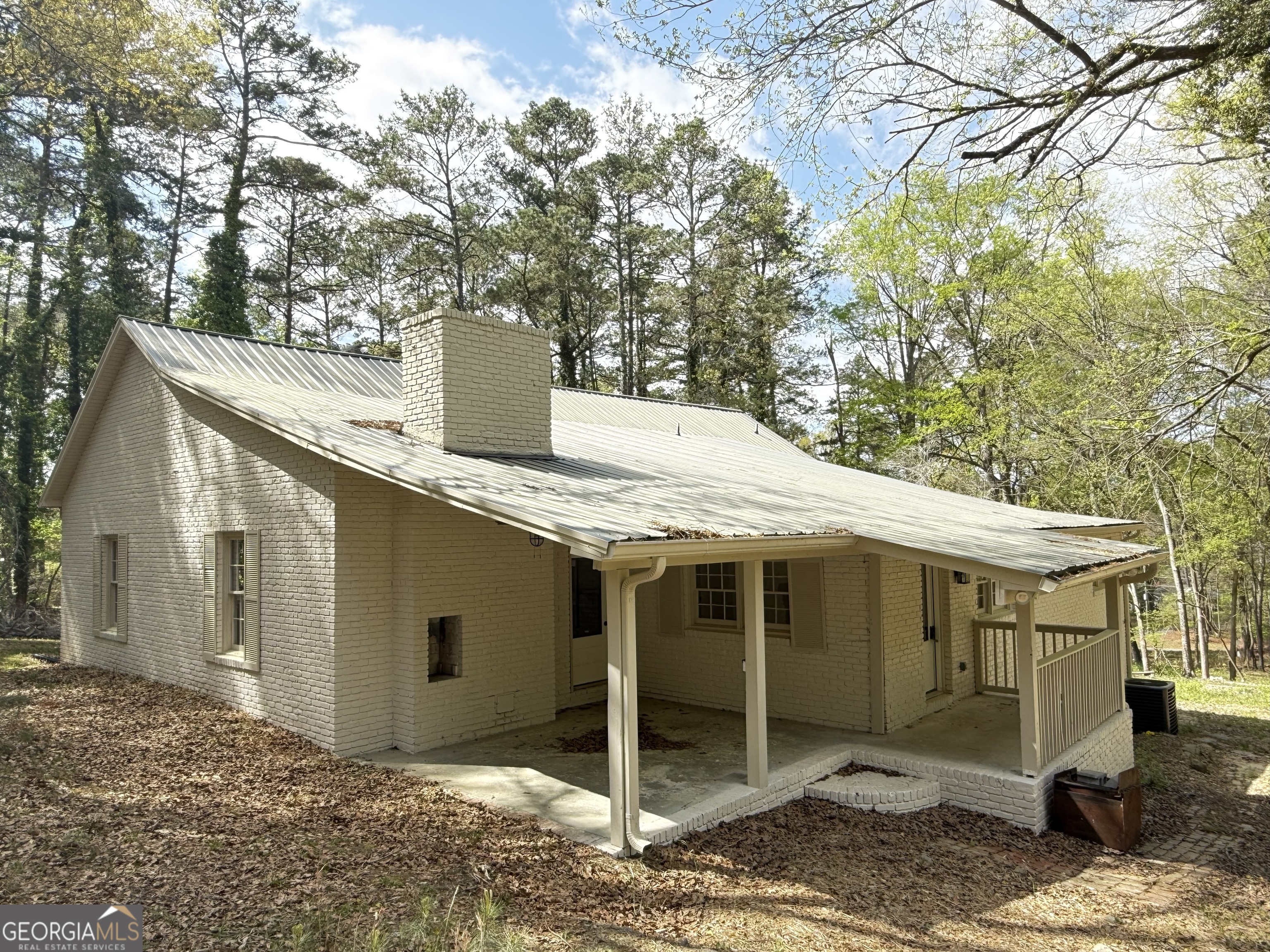 205 Mt Alto Road Southwest Rome, GA 30165 - Photo 32 of 36 a view of a house with a yard and large tree