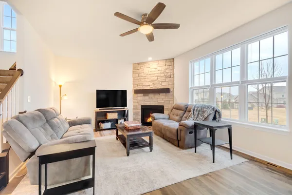 $559,900 | 555 Spur Road, Slinger, WI 53086