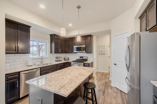 $559,900 | 555 Spur Road, Slinger, WI 53086