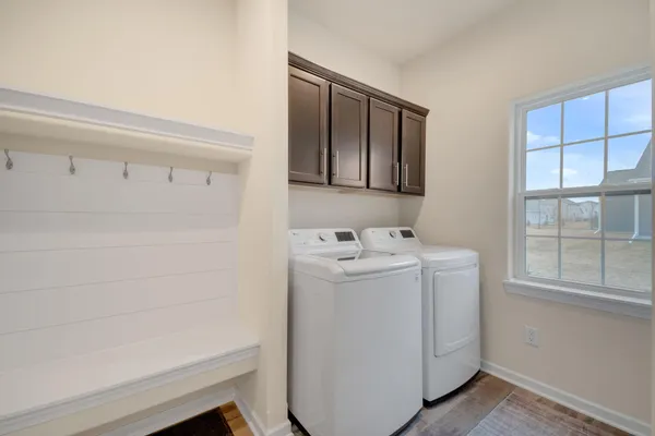 $559,900 | 555 Spur Road, Slinger, WI 53086