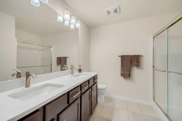 $559,900 | 555 Spur Road, Slinger, WI 53086