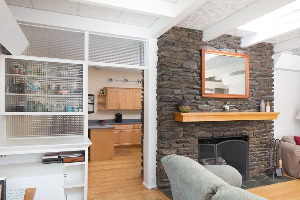 12 Lyman Wheelock Road Easton, MA 02375 - Photo 4 of 29 Gallery Image 4