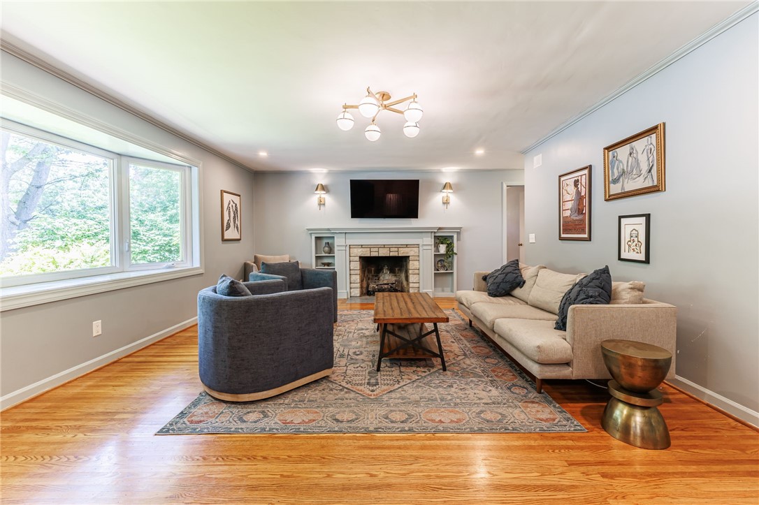 180 Overbrook Road Pittsford, NY 14618 - Photo 6 of 35