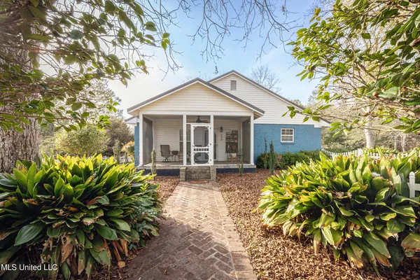 $238,000 | 206 Fifth Street North, Unit N, Wiggins, MS 39577