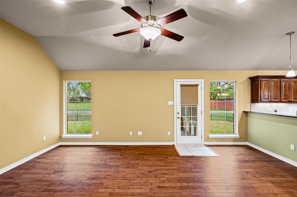 9417 Ravenswood Road Granbury, TX 76049 - Photo 4 of 39