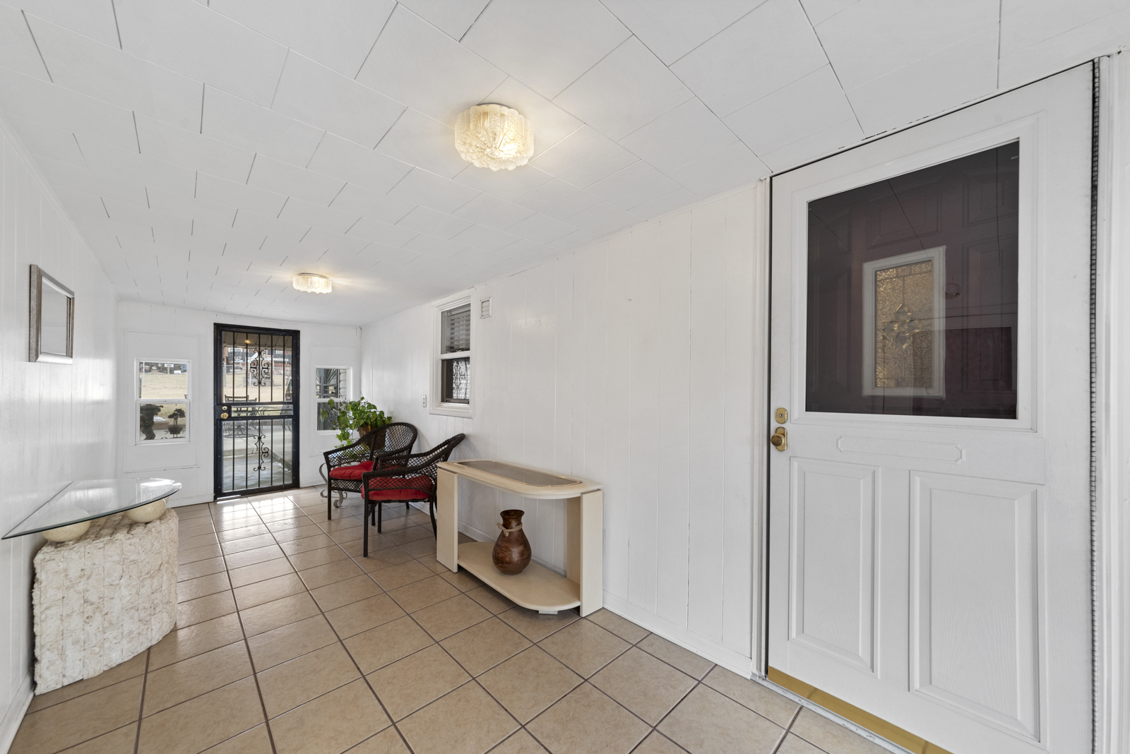 950 Rural Street Aurora, IL 60505 - Photo 14 of 19 Gallery Image 14