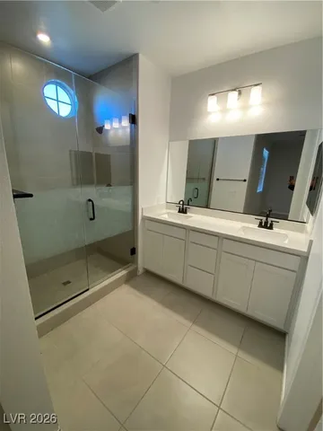 $2,200 | 828 Royal Beekman Street, Henderson, NV 89011