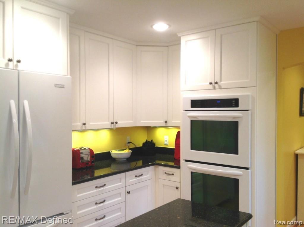 3543 Beach Road Troy, MI 48084 - Photo 7 of 31 IMG_0786.jpg