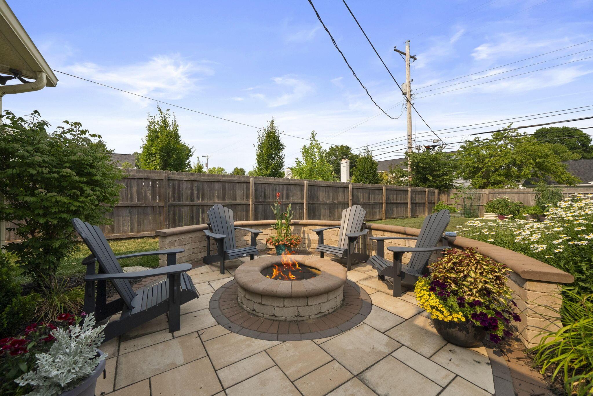 3956 Mountview Road Upper Arlington, OH 43220 - Photo 59 of 85 Fire pit