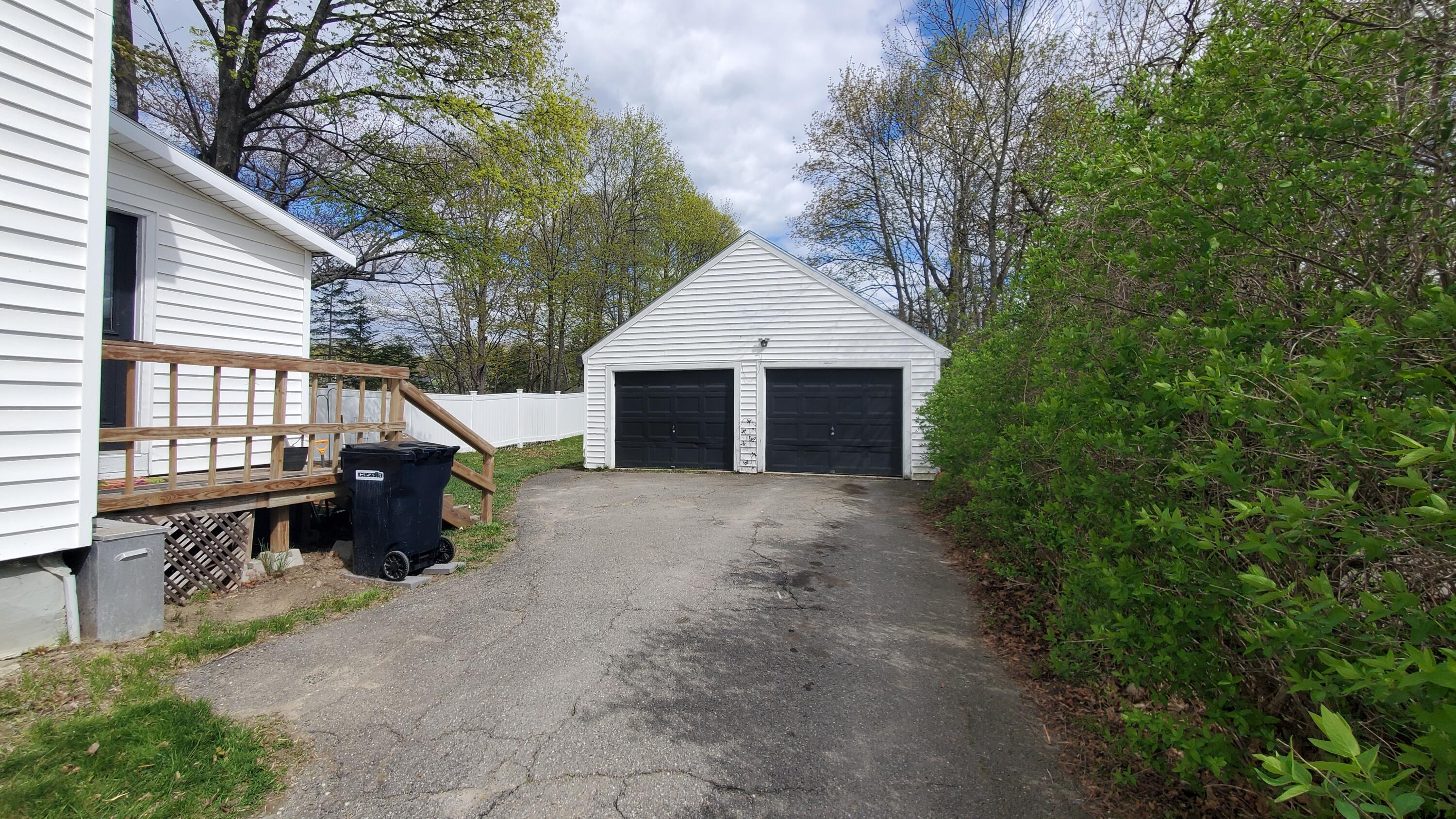 84 14th Street Bangor, ME 04401 - Photo 4 of 61 20260512_145930
