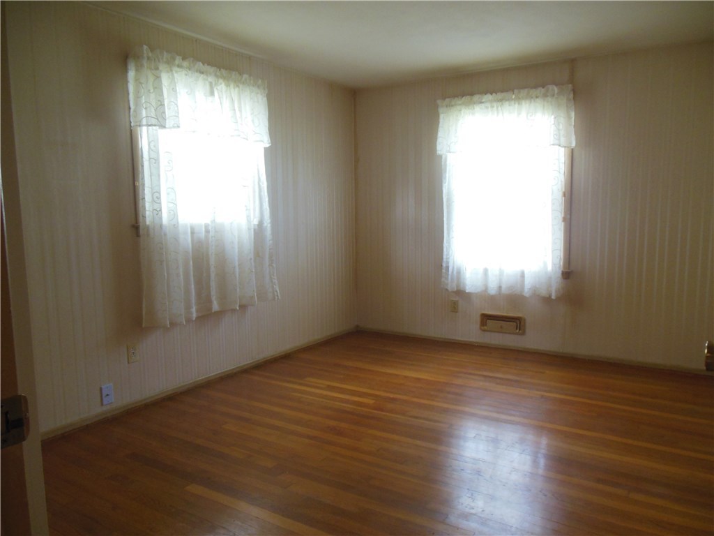 19 Fenwick Road East Providence, RI 02915 - Photo 13 of 31 Gallery Image 13