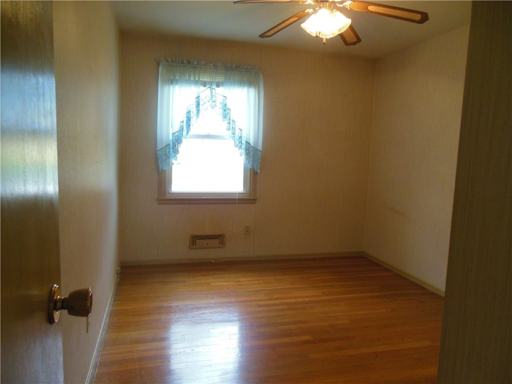 19 Fenwick Road East Providence, RI 02915 - Photo 14 of 31 Gallery Image 14