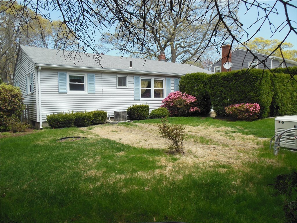 19 Fenwick Road East Providence, RI 02915 - Photo 21 of 31 Gallery Image 21