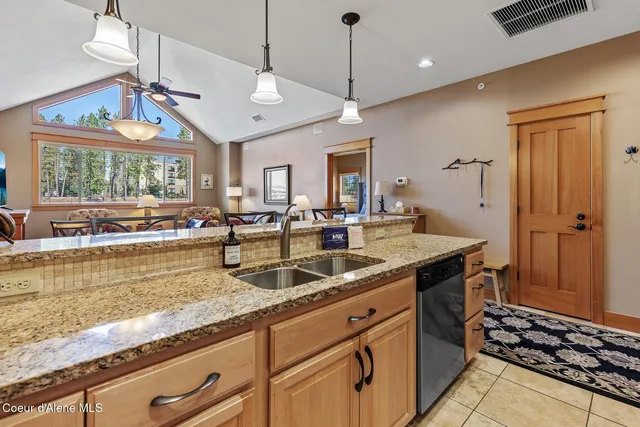 $625,000 | 2151 North Main Street, Unit 349, Coeur D'Alene, ID 83814