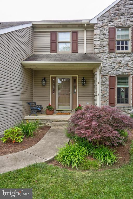 2722 Kreider Road Lititz, PA 17543 - Photo 5 of 56