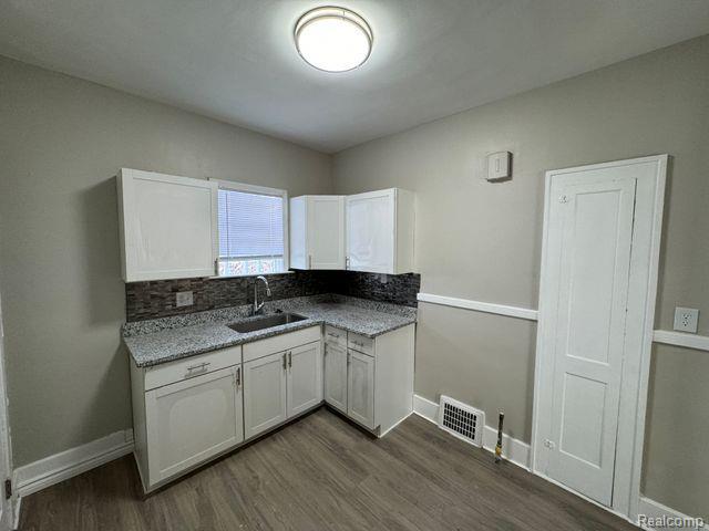 106 Oak Street River Rouge, MI 48218 - Photo 4 of 19