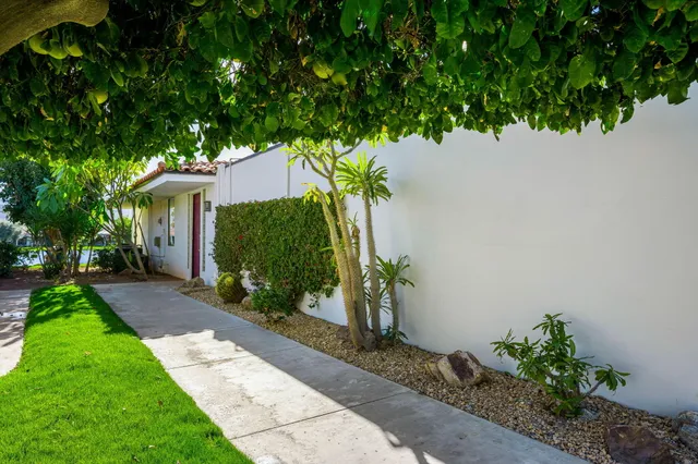 $727,000 | 77947 Lago Drive, La Quinta, CA 92253