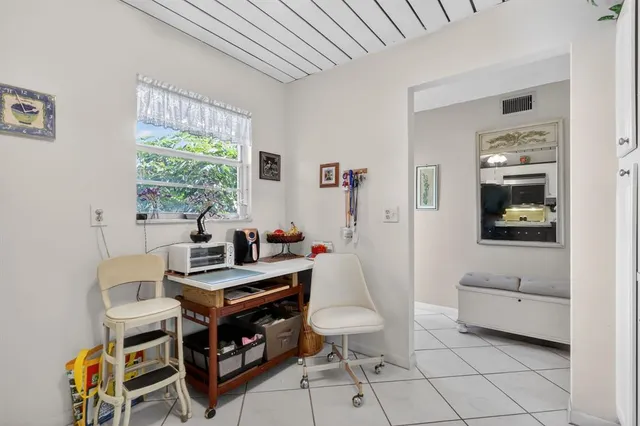 $129,900 | 330 Northeast 26th Avenue, Unit 318, Boynton Beach, FL 33435