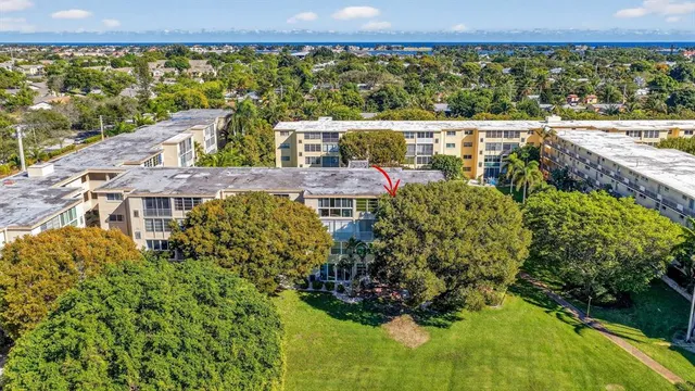 $129,900 | 330 Northeast 26th Avenue, Unit 318, Boynton Beach, FL 33435