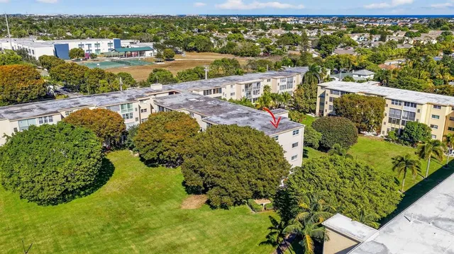 $129,900 | 330 Northeast 26th Avenue, Unit 318, Boynton Beach, FL 33435