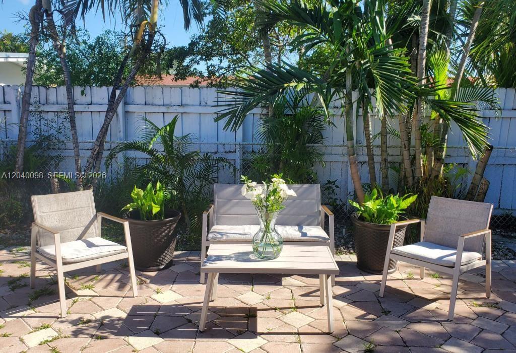 4074 Northwest 4th Street Miami, FL 33126 - Photo 13 of 14