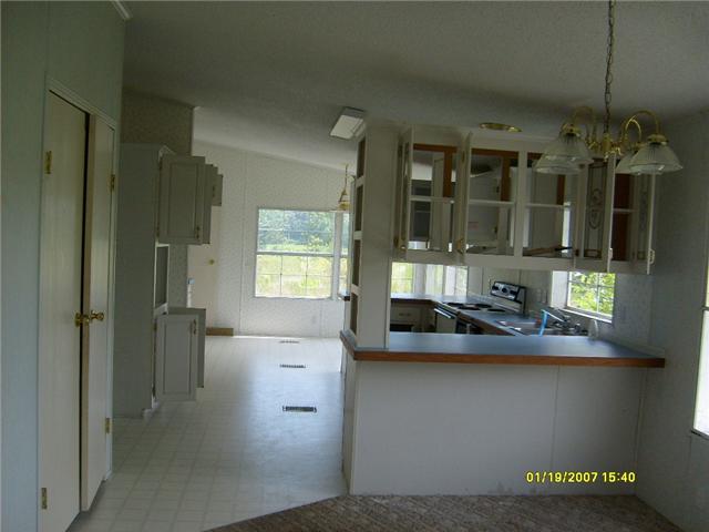 184 Jonestown Road Summertown, TN 38483 - Photo 5 of 11 Gallery Image 5