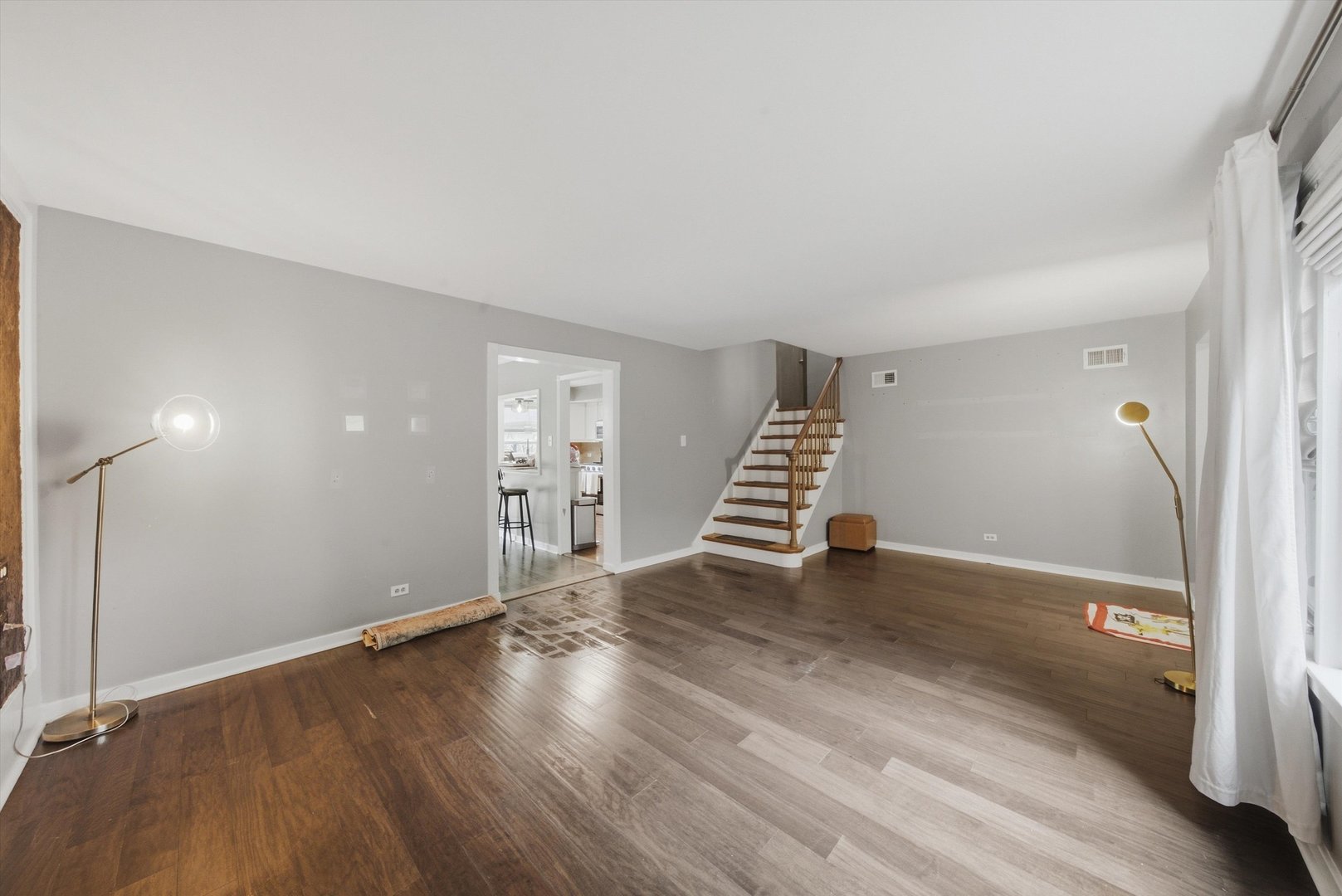 390 Bartram Road Riverside, IL 60546 - Photo 5 of 65 Gallery Image 5