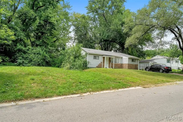 $69,900 | 10145 Earl Drive, St. Louis, MO 63136