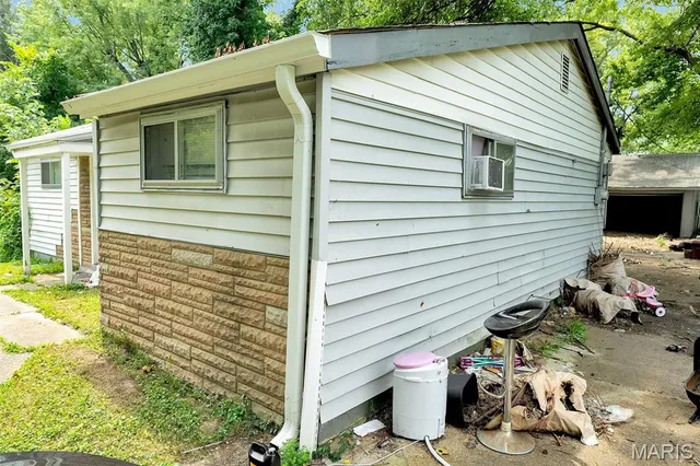 $69,900 | 10145 Earl Drive, St. Louis, MO 63136