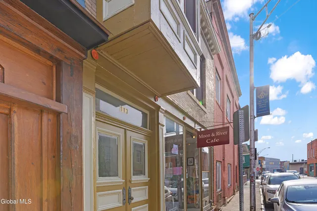 $389,900 | 113-115 South Ferry Street, Schenectady, NY 12305