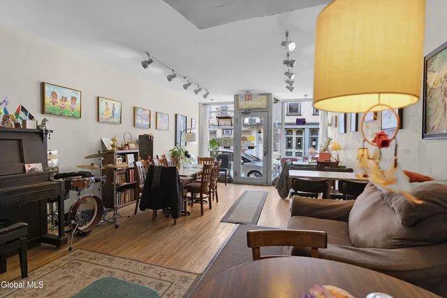 $389,900 | 113-115 South Ferry Street, Schenectady, NY 12305