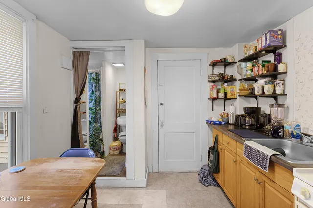 $389,900 | 113-115 South Ferry Street, Schenectady, NY 12305