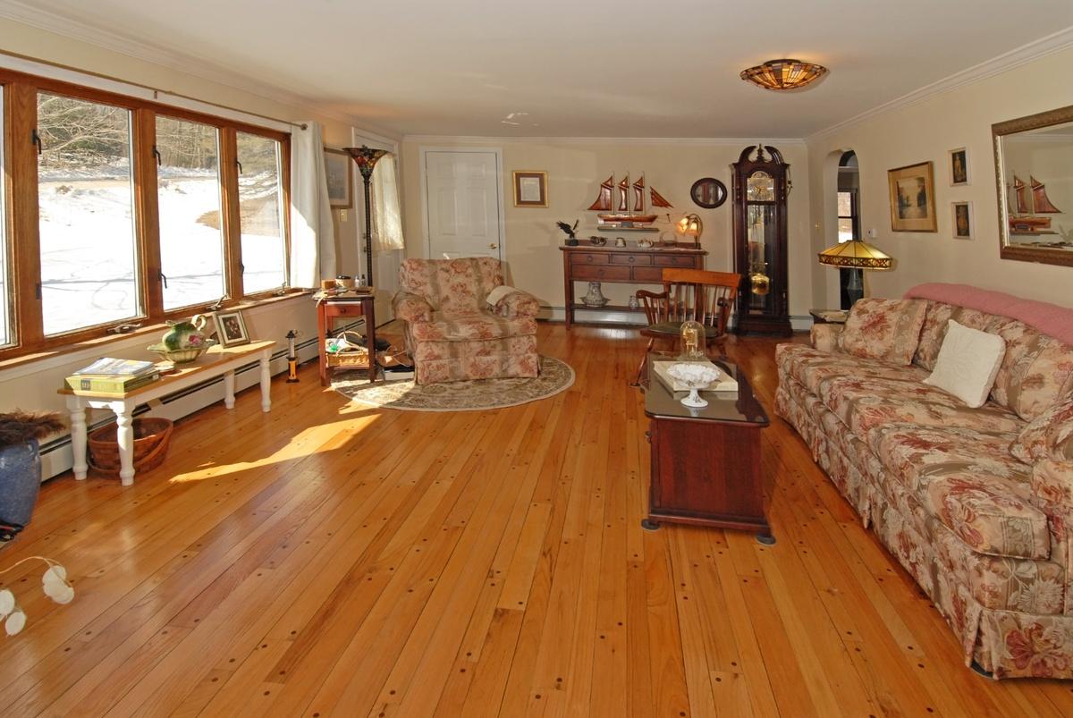 10 Ford Quint Road North Berwick, ME 03906 - Photo 10 of 27 Living Room