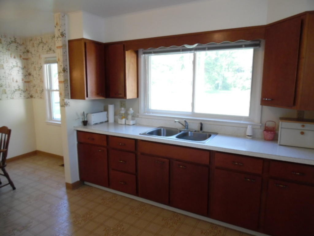 68806 Brady Road Edwardsburg, MI 49112 - Photo 3 of 19 SAM_1884