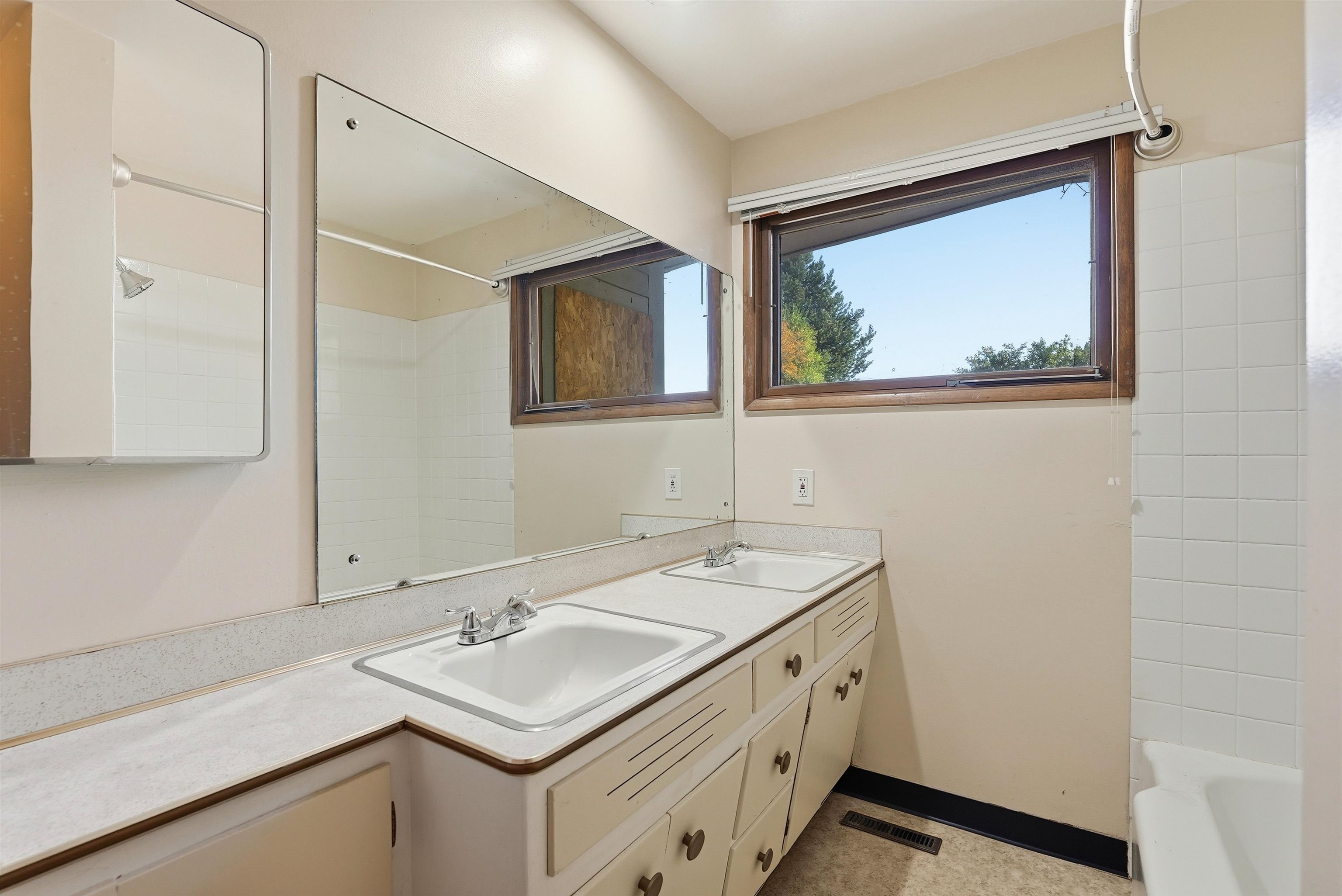 302 North Argonne Road Spokane Valley, WA 99212 - Photo 35 of 42 Gallery Image 35