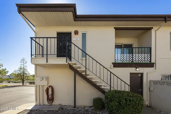 $1,325 | 756 East Joan D Arc Avenue, Phoenix, AZ 85022