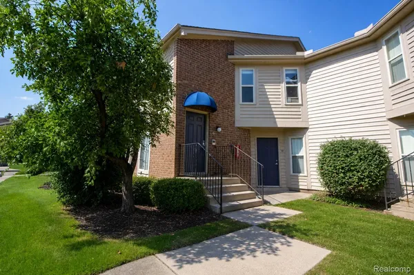 $1,700 | 2715 Greenstone Boulevard, Auburn Hills, MI 48326