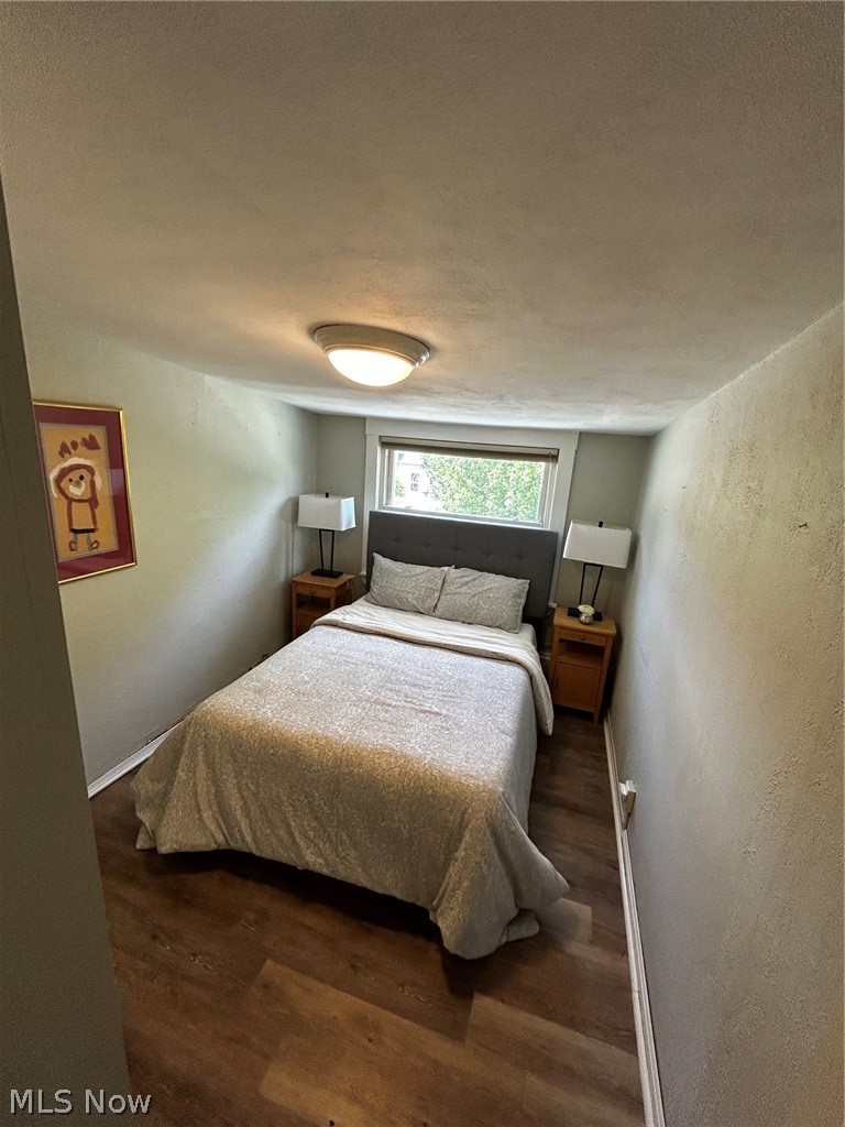 181 Sunset Road Avon Lake, OH 44012 - Photo 22 of 35 Bedroom 3 Upper Level