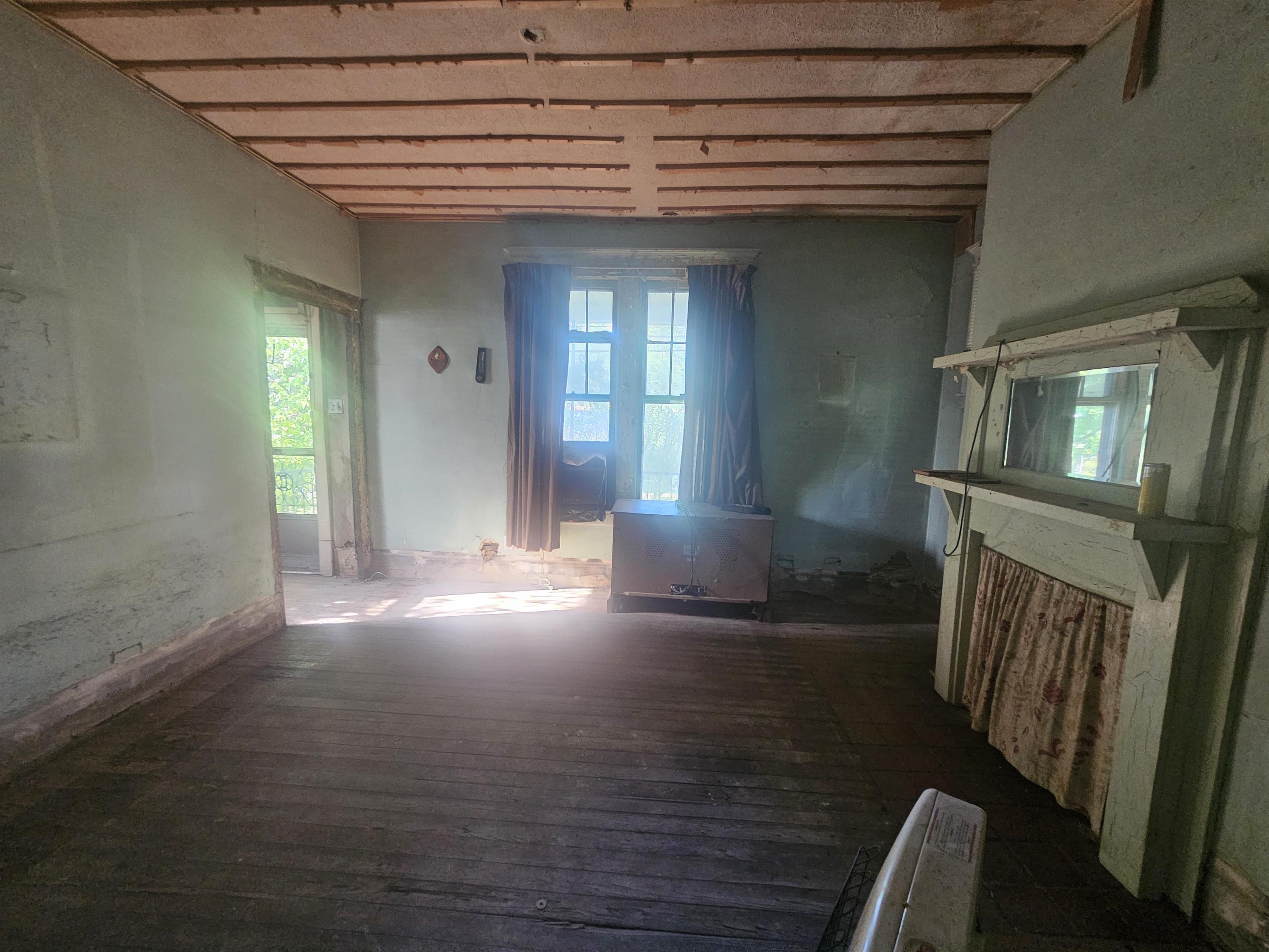 620 Bellefonte Road Ashland, KY 41102 - Photo 4 of 9