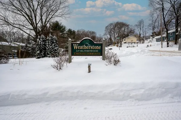 $355,000 | 182 Weatherstone Drive, Unit 182, Worcester, MA 01604