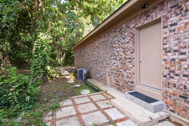 $327,285 | 13128 Hanover Drive, Ocean Springs, MS 39564