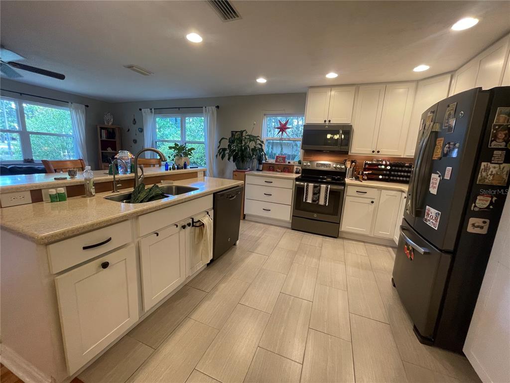 1317 Northwest 4th Street Gainesville, FL 32601 - Photo 5 of 19